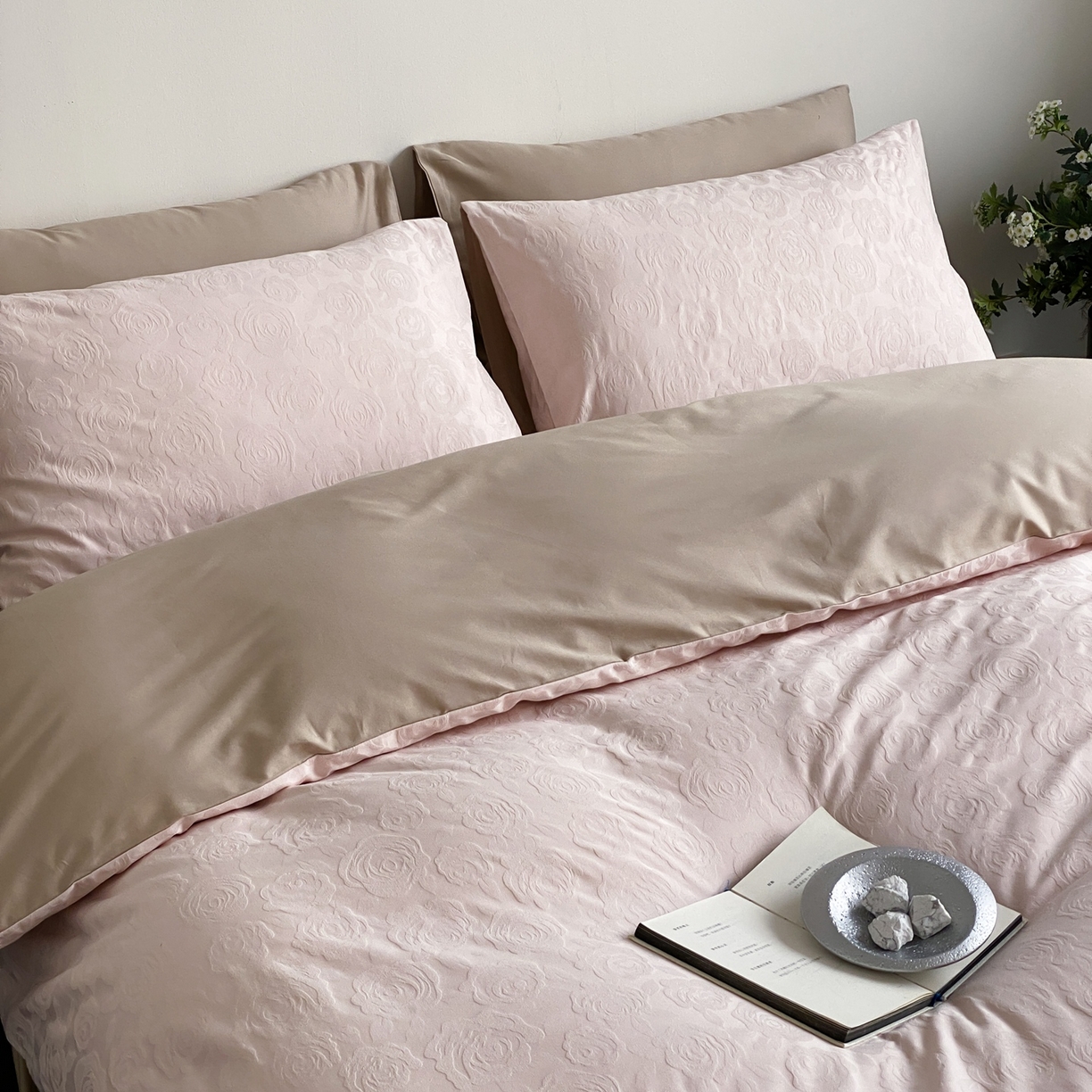 91家纺网 家纺一手货源 找家纺 玉宇阁家居 2026新款全棉纯棉40S大提花四件套 漫-云柔