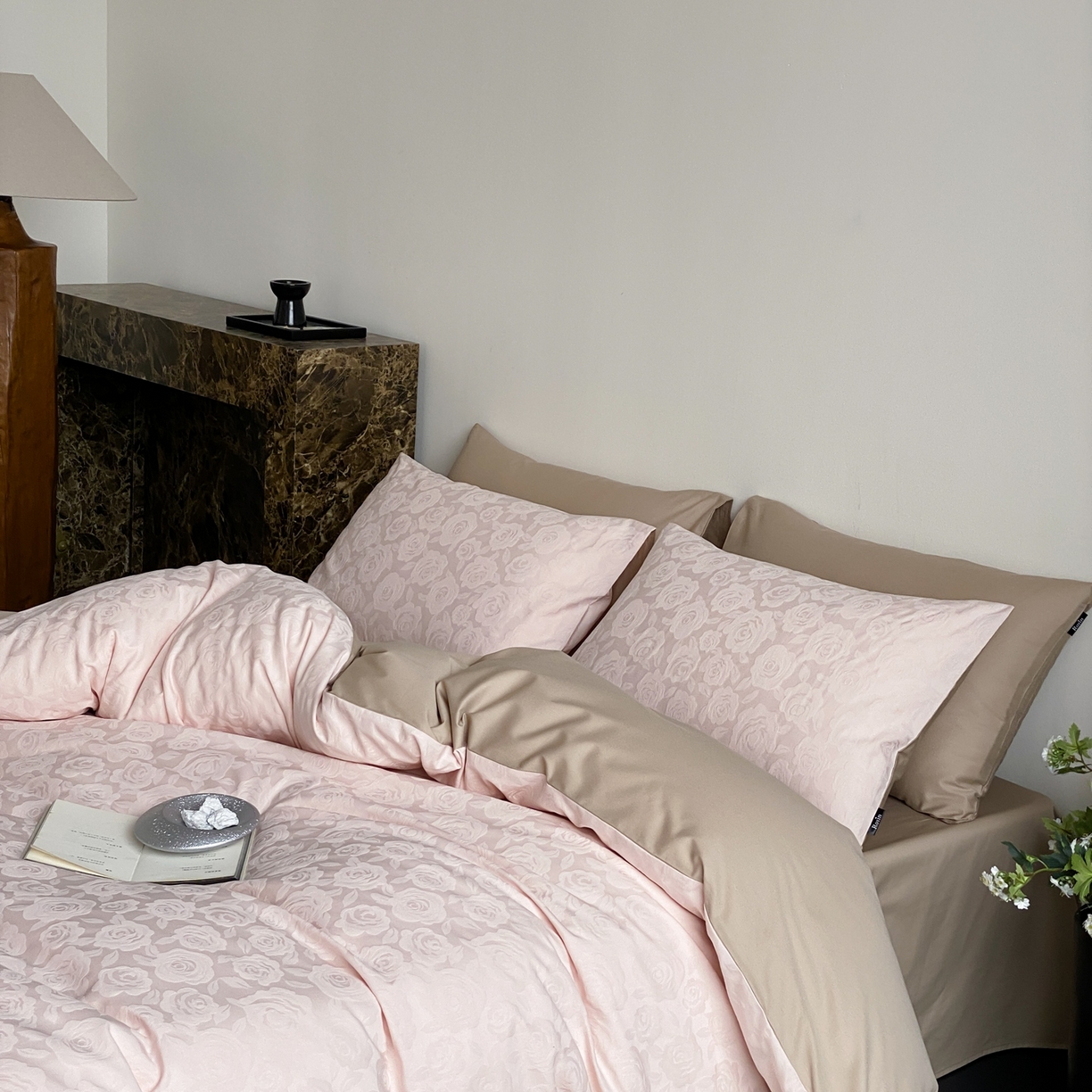 91家纺网 家纺一手货源 找家纺 玉宇阁家居 2026新款全棉纯棉40S大提花四件套 漫-云柔