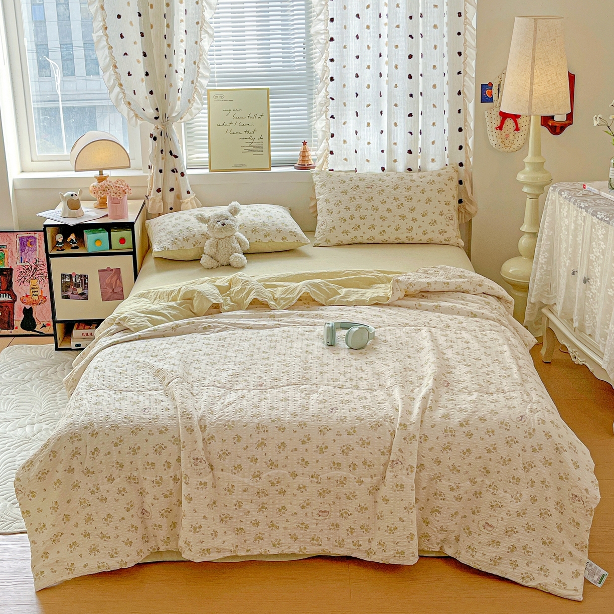 91家纺网 家纺一手货源 找家纺 一比一家纺 2026新款泡芙纱简款夏被四件套 春日小兔