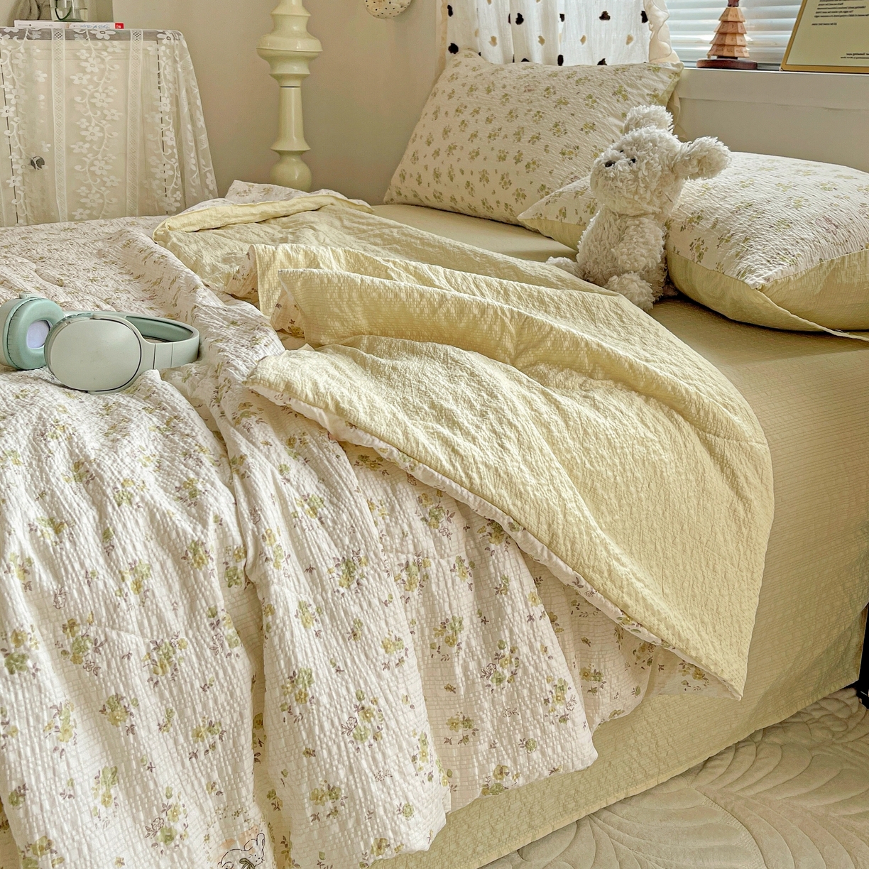 91家纺网 家纺一手货源 找家纺 一比一家纺 2026新款泡芙纱简款夏被四件套 春日小兔