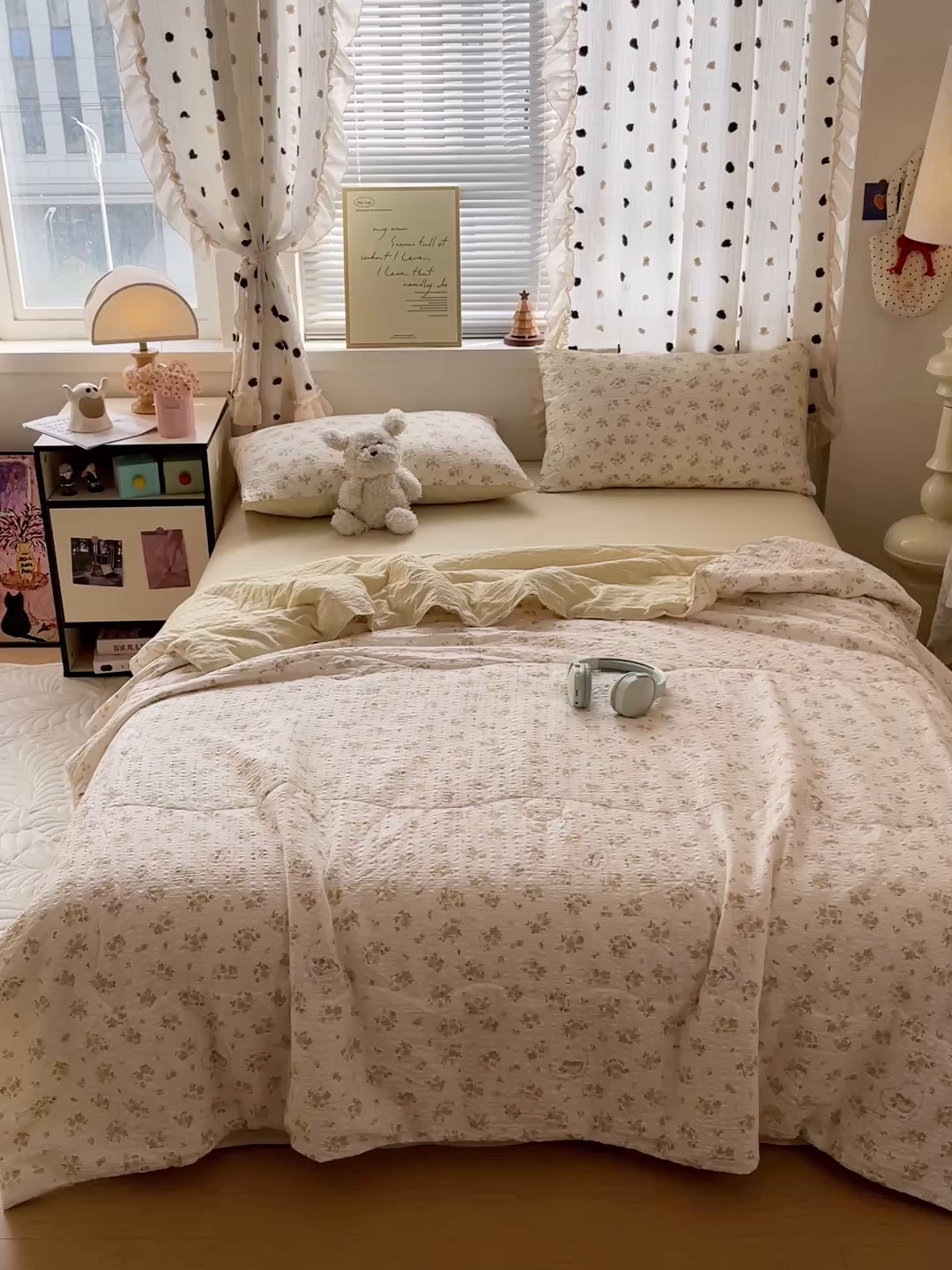 91家纺网 家纺一手货源 找家纺 一比一家纺 2026新款泡芙纱简款夏被四件套 春日小兔