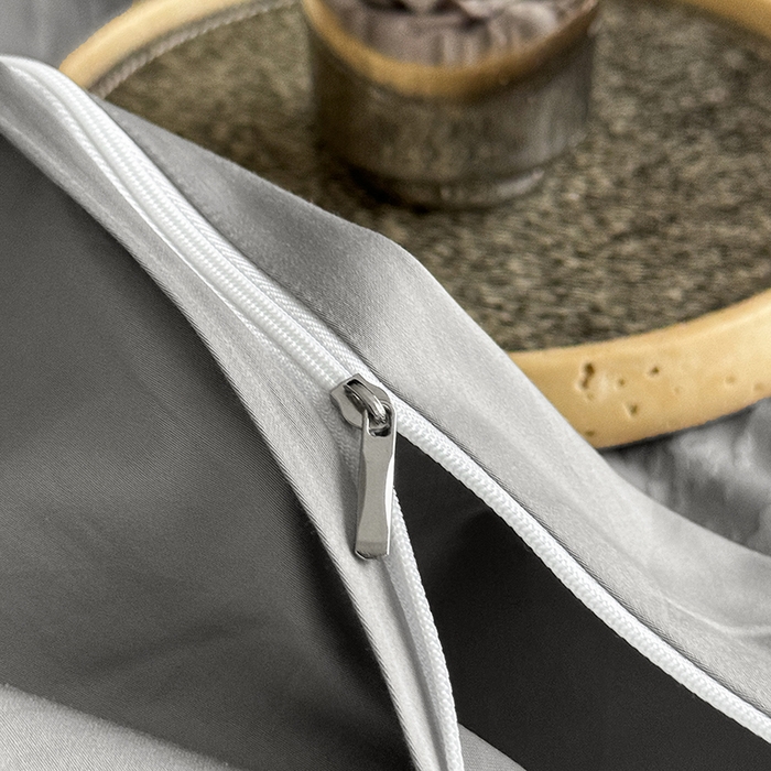 91家纺网 家纺一手货源 找家纺 宏羽纺家纺 2026新款100S长绒棉浮雕提花居家四件套 卡鲁-丁香灰