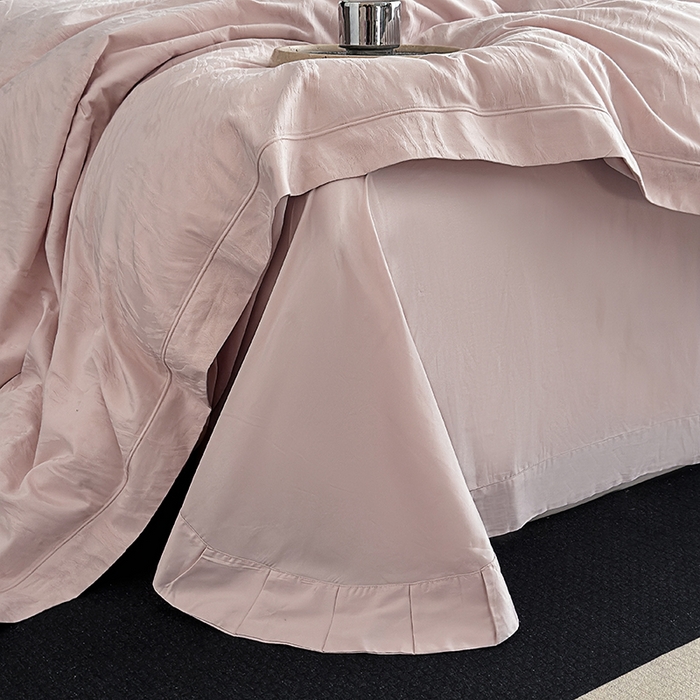 91家纺网 家纺一手货源 找家纺 宏羽纺家纺 2026新款100S长绒棉浮雕提花居家四件套 卡鲁-粉金