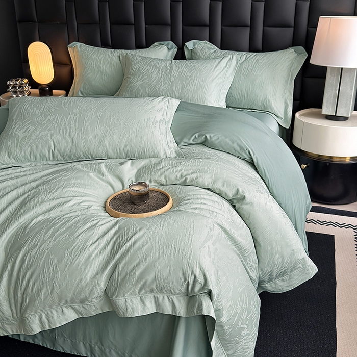 91家纺网 家纺一手货源 找家纺 宏羽纺家纺 2026新款100S长绒棉浮雕提花居家四件套 卡鲁-喜绿