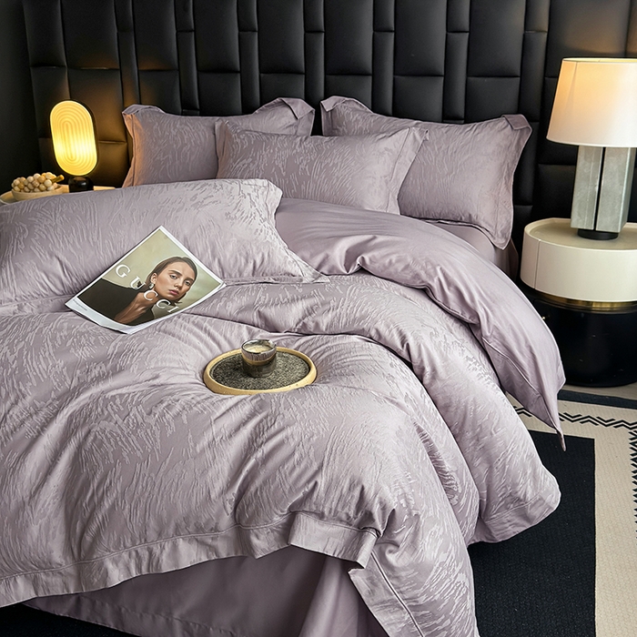 91家纺网 家纺一手货源 找家纺 宏羽纺家纺 2026新款100S长绒棉浮雕提花居家四件套 卡鲁-香芋紫