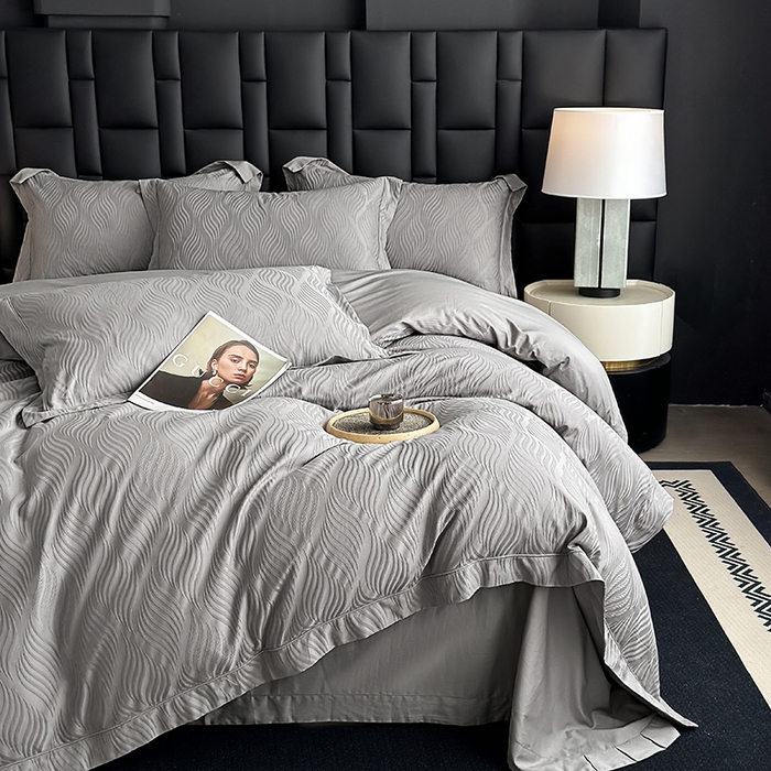 91家纺网 家纺一手货源 找家纺 宏羽纺家纺 2026新款100S长绒棉浮雕提花居家四件套 麦奢-丁香灰