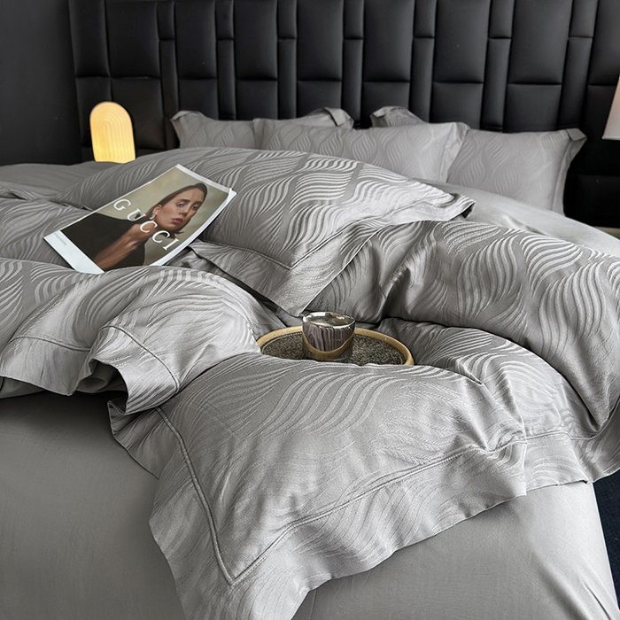 91家纺网 家纺一手货源 找家纺 宏羽纺家纺 2026新款100S长绒棉浮雕提花居家四件套 麦奢-丁香灰