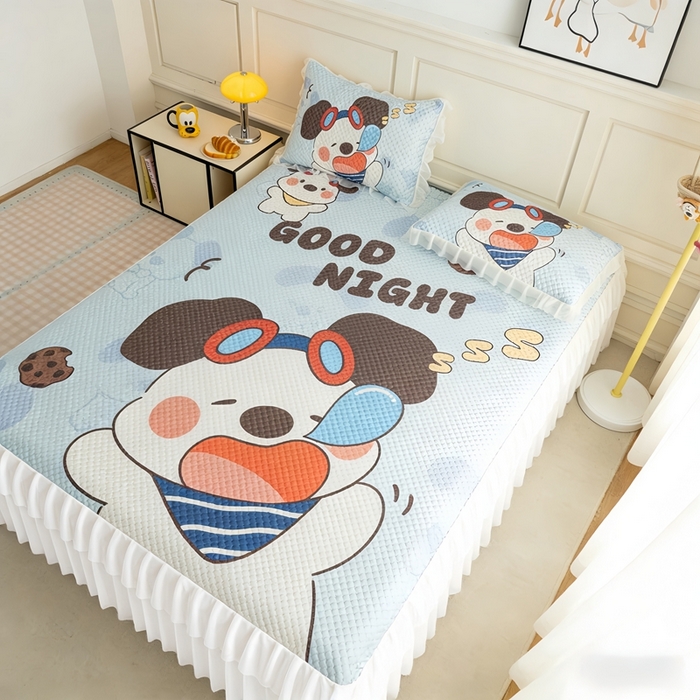 91家纺网 家纺一手货源 找家纺 赛丽雅 2026春夏新款大板卡通豆豆凉席席子空调软席三件套 晚安狗宝