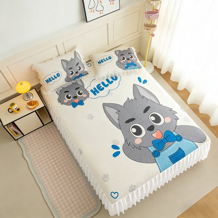 91家纺网 家纺一手货源 找家纺 赛丽雅 2026春夏新款大板卡通豆豆凉席席子空调软席三件套 灰萌小狼