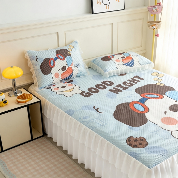 91家纺网 家纺一手货源 找家纺 赛丽雅 2026春夏新款大板卡通豆豆凉席席子空调软席三件套 晚安狗宝