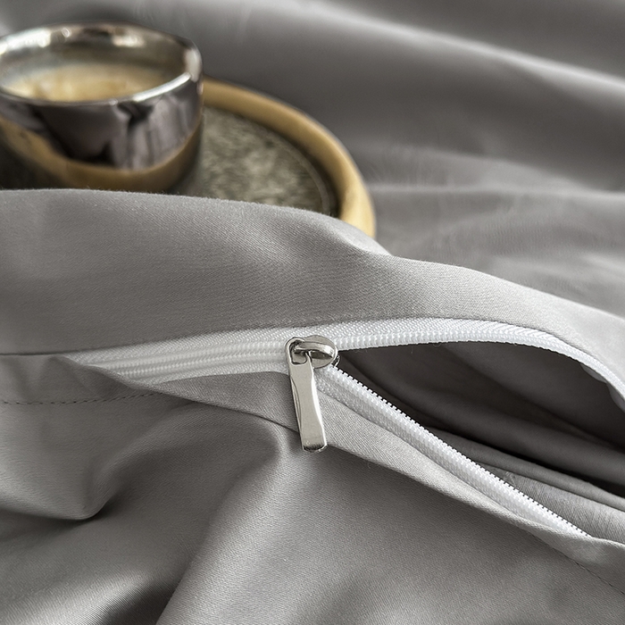 91家纺网 家纺一手货源 找家纺 宏羽纺家纺 2026新款100S长绒棉浮雕提花居家四件套 慕枝南下-丁香灰