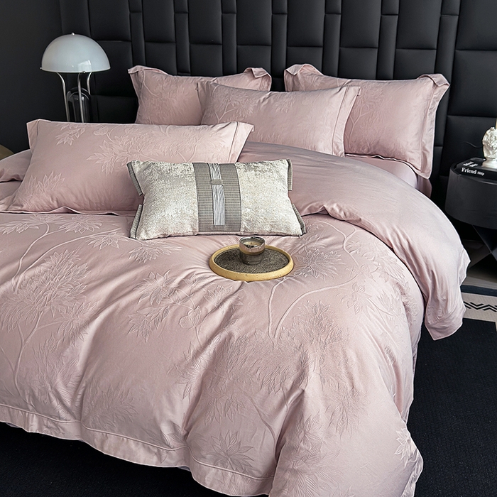 91家纺网 家纺一手货源 找家纺 宏羽纺家纺 2026新款100S长绒棉浮雕提花居家四件套 慕枝南下-粉金