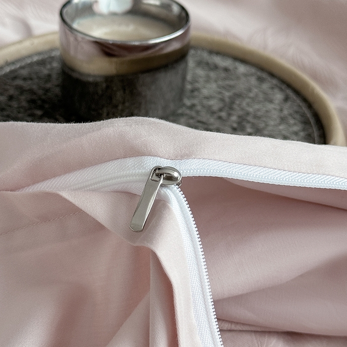 91家纺网 家纺一手货源 找家纺 宏羽纺家纺 2026新款100S长绒棉浮雕提花居家四件套 慕枝南下-粉金