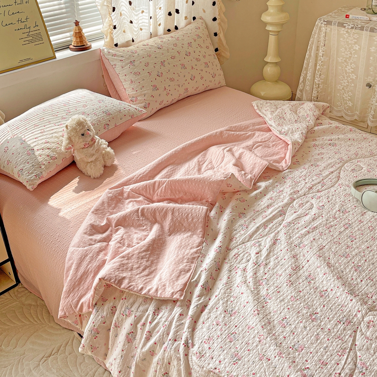 91家纺网 家纺一手货源 找家纺 一比一家纺 2026新款泡芙纱简款夏被四件套 玫瑰之恋