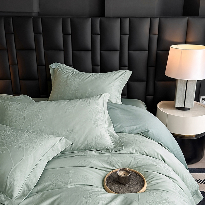 91家纺网 家纺一手货源 找家纺 宏羽纺家纺 2026新款100S长绒棉浮雕提花居家四件套 慕枝南下-喜绿