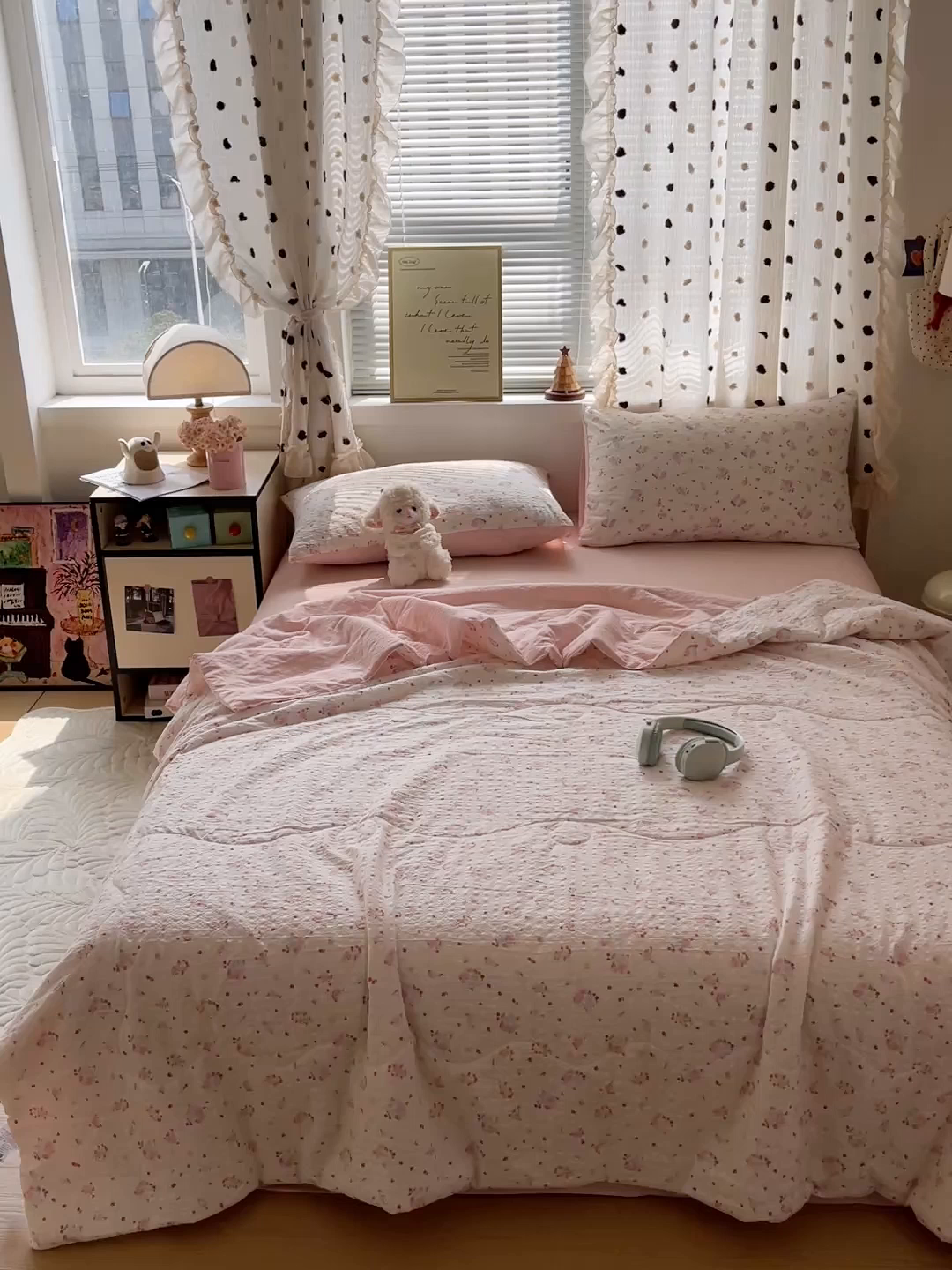 91家纺网 家纺一手货源 找家纺 一比一家纺 2026新款泡芙纱简款夏被四件套 玫瑰之恋