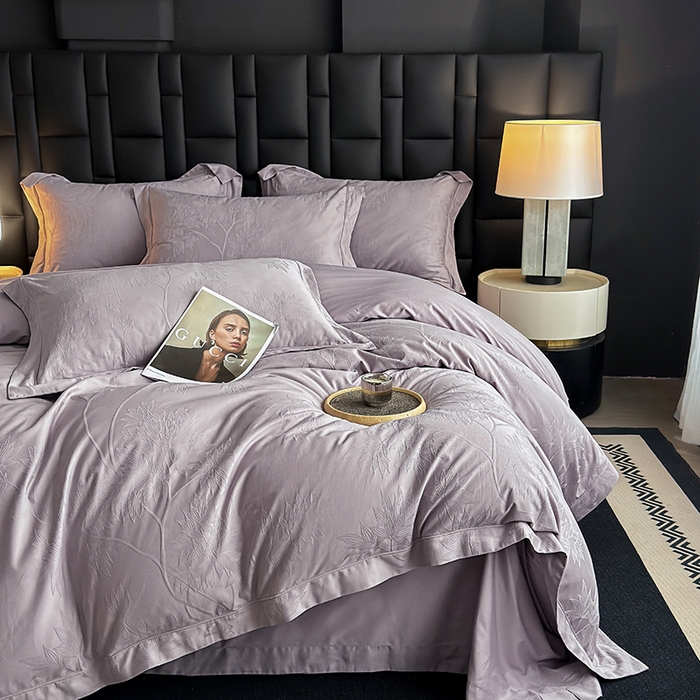 91家纺网 家纺一手货源 找家纺 宏羽纺家纺 2026新款100S长绒棉浮雕提花居家四件套 慕枝南下-香芋紫