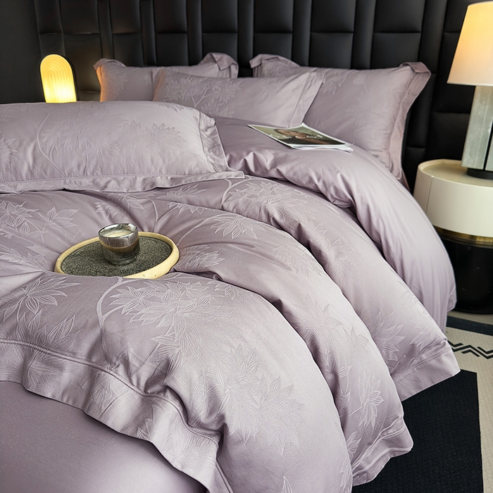 91家纺网 家纺一手货源 找家纺 宏羽纺家纺 2026新款100S长绒棉浮雕提花居家四件套 慕枝南下-香芋紫