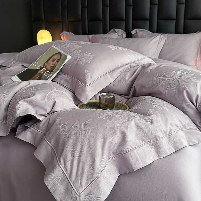 91家纺网 家纺一手货源 找家纺 宏羽纺家纺 2026新款100S长绒棉浮雕提花居家四件套 慕枝南下-香芋紫