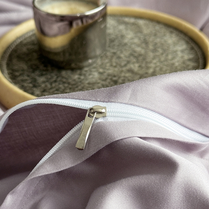 91家纺网 家纺一手货源 找家纺 宏羽纺家纺 2026新款100S长绒棉浮雕提花居家四件套 慕枝南下-香芋紫