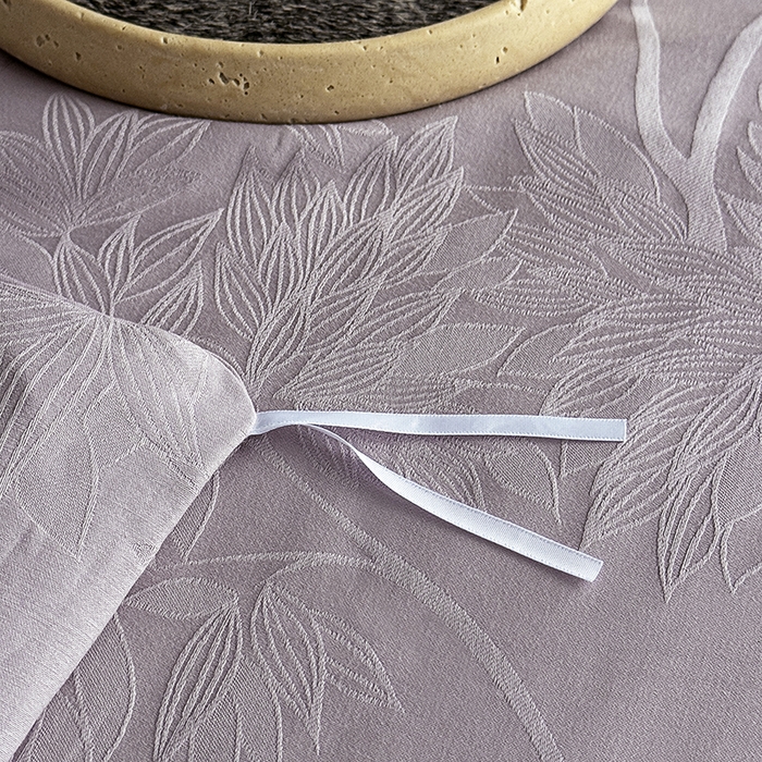 91家纺网 家纺一手货源 找家纺 宏羽纺家纺 2026新款100S长绒棉浮雕提花居家四件套 慕枝南下-香芋紫