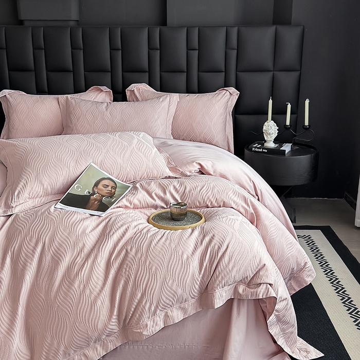 91家纺网 家纺一手货源 找家纺 宏羽纺家纺 2026新款100S长绒棉浮雕提花居家四件套 齐鲁-粉金