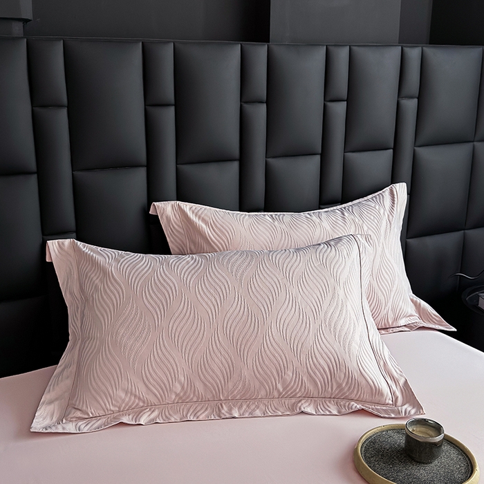 91家纺网 家纺一手货源 找家纺 宏羽纺家纺 2026新款100S长绒棉浮雕提花居家四件套 齐鲁-粉金