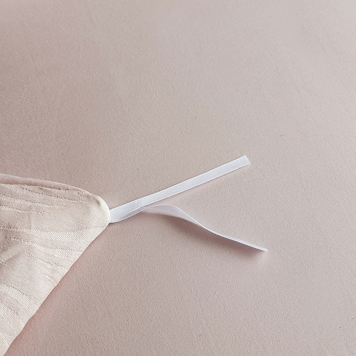 91家纺网 家纺一手货源 找家纺 宏羽纺家纺 2026新款100S长绒棉浮雕提花居家四件套 齐鲁-粉金