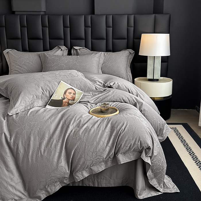 91家纺网 家纺一手货源 找家纺 宏羽纺家纺 2026新款100S长绒棉浮雕提花居家四件套 山间雾-丁香灰