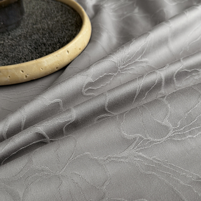 91家纺网 家纺一手货源 找家纺 宏羽纺家纺 2026新款100S长绒棉浮雕提花居家四件套 山间雾-丁香灰