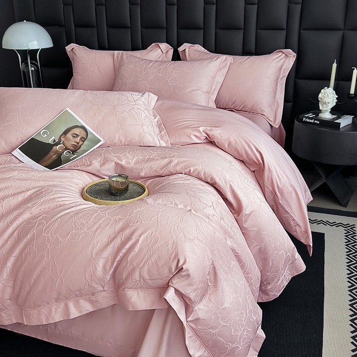 91家纺网 家纺一手货源 找家纺 宏羽纺家纺 2026新款100S长绒棉浮雕提花居家四件套 山间雾-豆沙