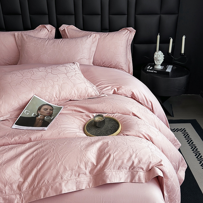 91家纺网 家纺一手货源 找家纺 宏羽纺家纺 2026新款100S长绒棉浮雕提花居家四件套 山间雾-豆沙