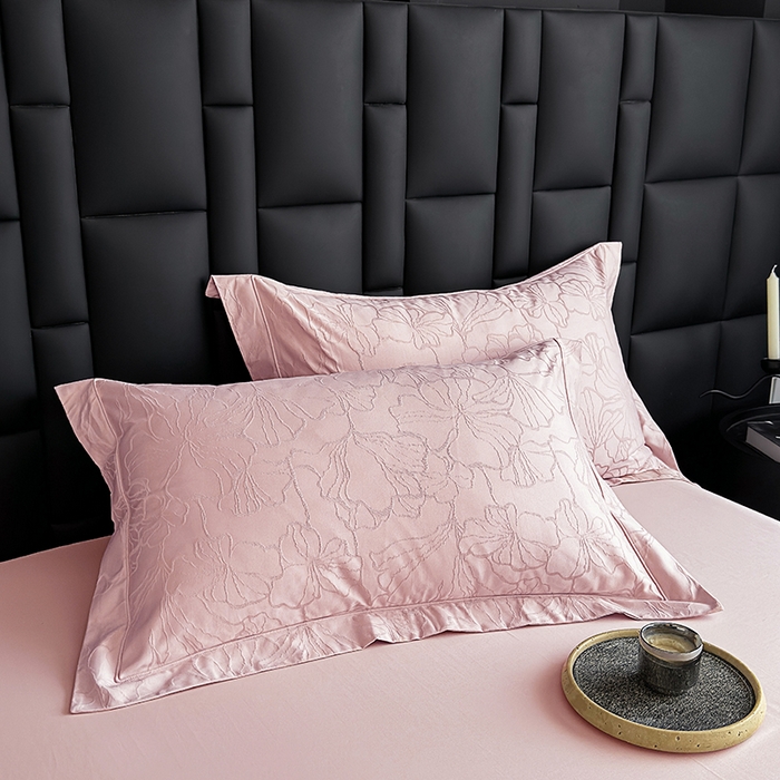 91家纺网 家纺一手货源 找家纺 宏羽纺家纺 2026新款100S长绒棉浮雕提花居家四件套 山间雾-豆沙