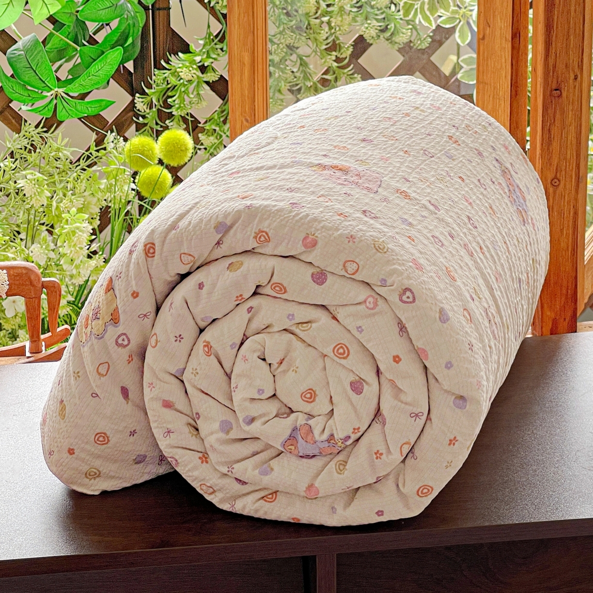 91家纺网 家纺一手货源 找家纺 一比一家纺 2026新款泡芙纱简款夏被四件套 小黄鸭