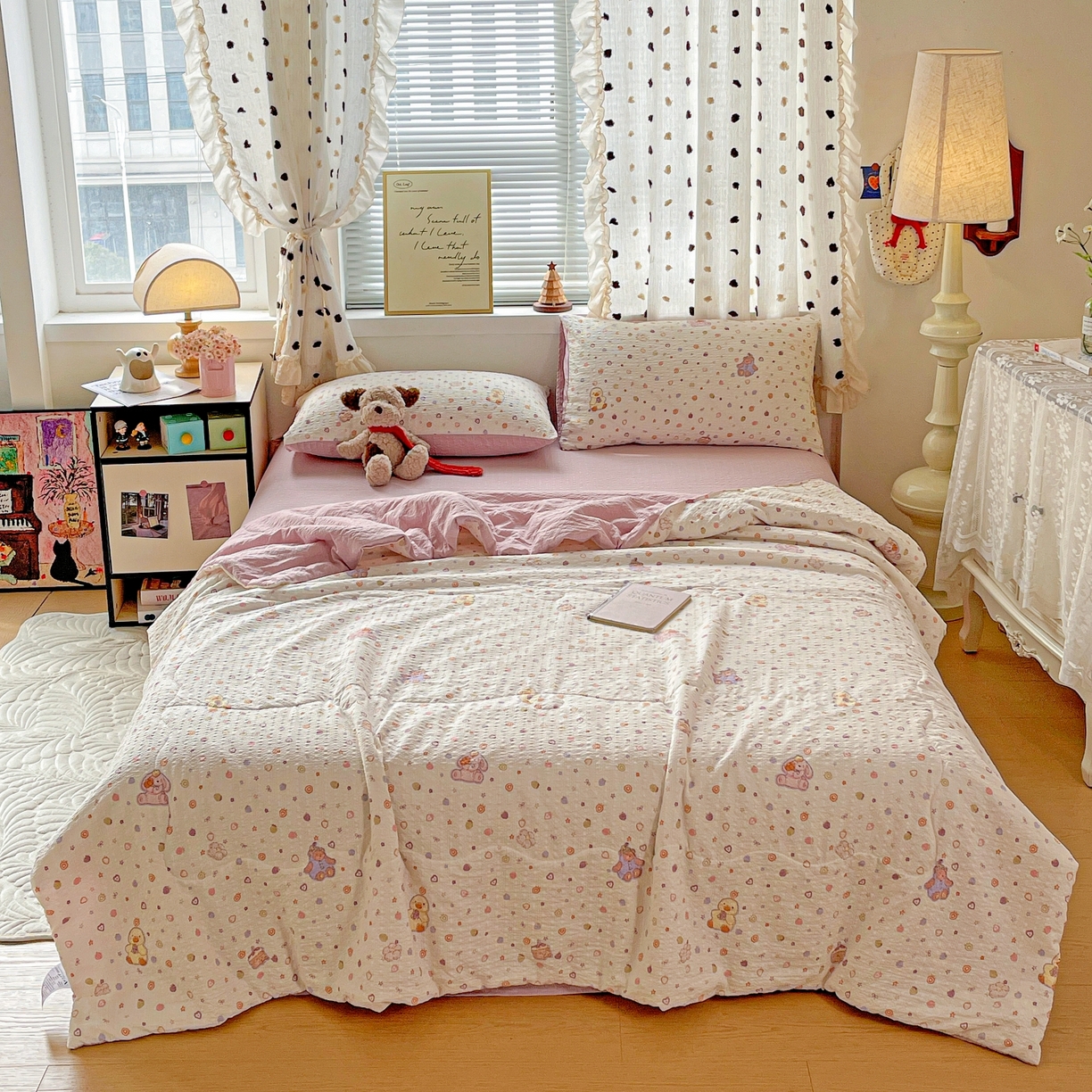 91家纺网 家纺一手货源 找家纺 一比一家纺 2026新款泡芙纱简款夏被四件套 小黄鸭