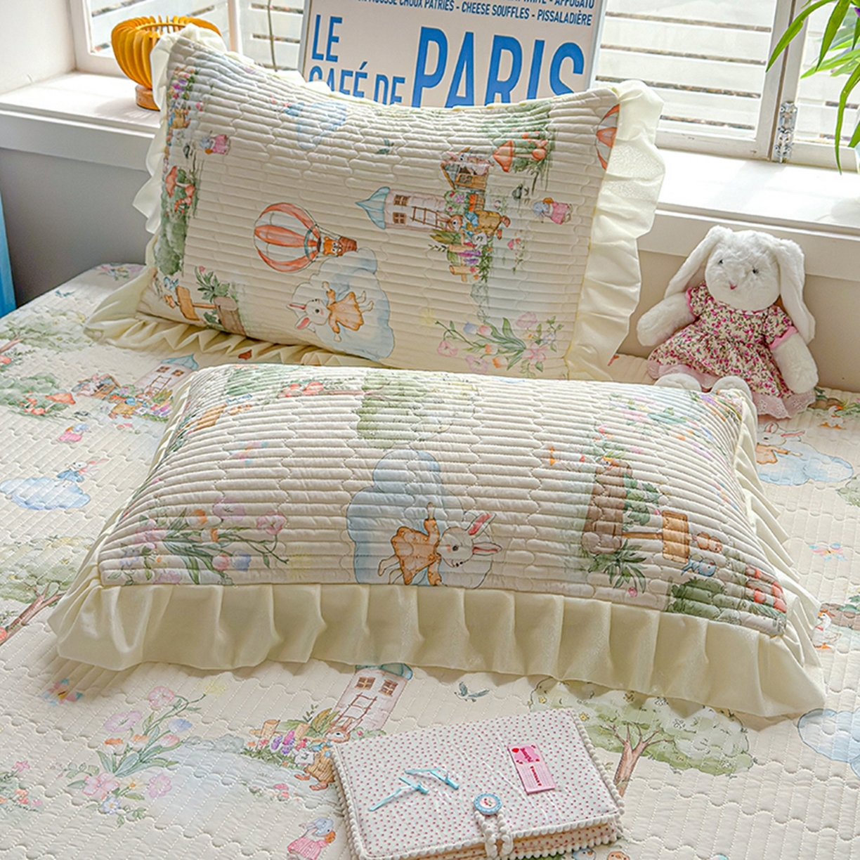 91家纺网 家纺一手货源 找家纺 冬然家纺 2026新款锦氨凉感丝数码印花工艺云感纱花边凉席席子 萌宠乐园