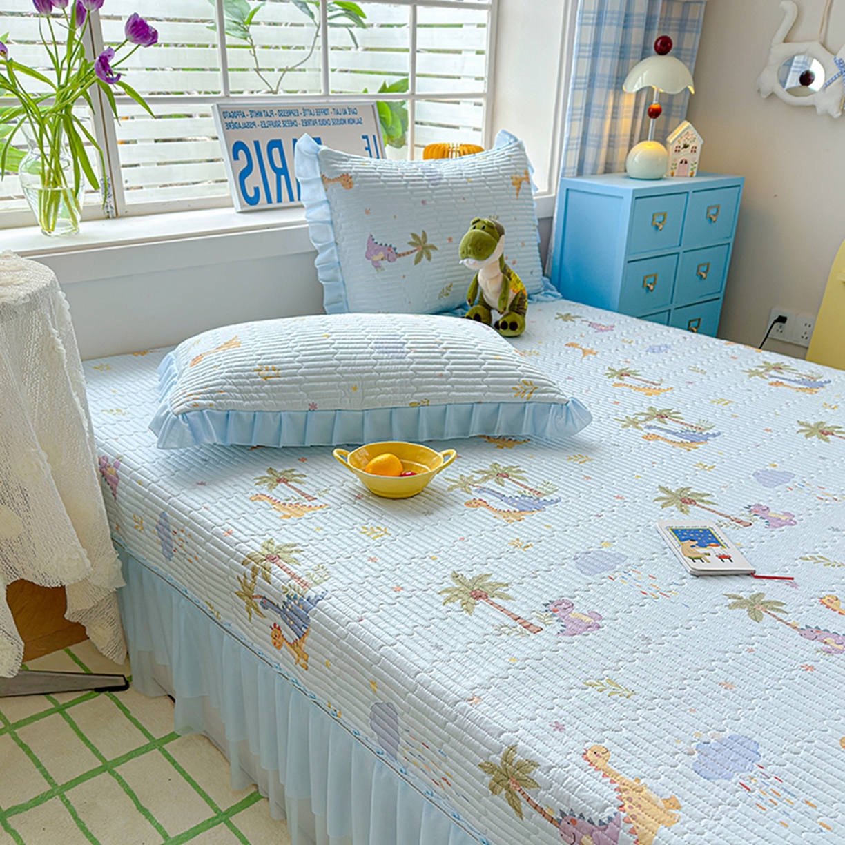 91家纺网 家纺一手货源 找家纺 冬然家纺 2026新款锦氨凉感丝数码印花工艺云感纱花边凉席席子 恐龙乐园