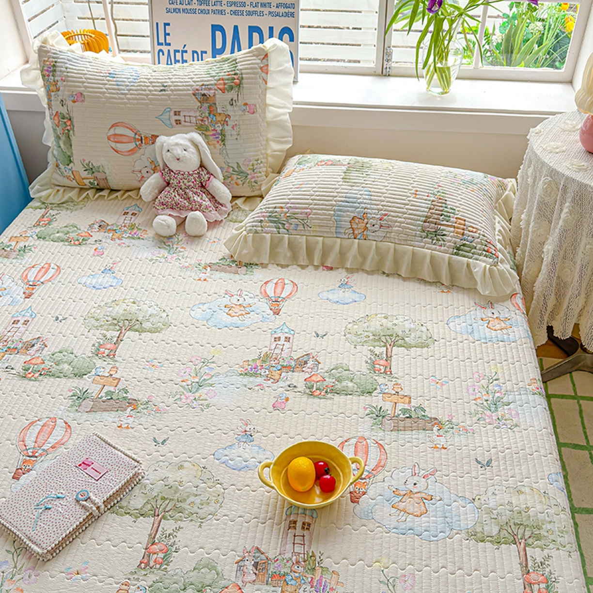 91家纺网 家纺一手货源 找家纺 冬然家纺 2026新款锦氨凉感丝数码印花工艺云感纱花边凉席席子 萌宠乐园