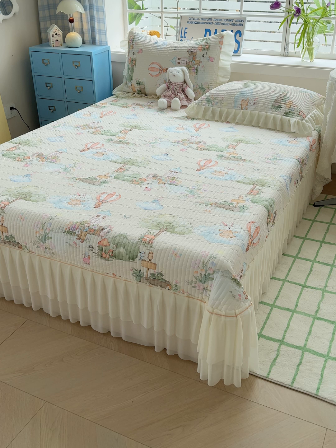 91家纺网 家纺一手货源 找家纺 冬然家纺 2026新款锦氨凉感丝数码印花工艺云感纱花边凉席席子 萌宠乐园