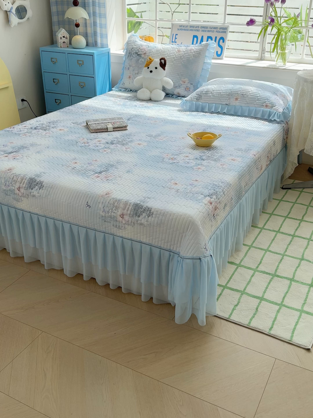 91家纺网 家纺一手货源 找家纺 冬然家纺 2026新款锦氨凉感丝数码印花工艺云感纱花边凉席席子 春风里蓝