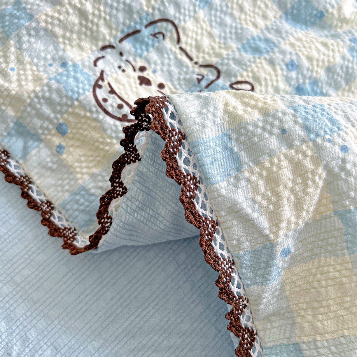 91家纺网 家纺一手货源 找家纺 恒尚居 2026新款A类泡芙纱贝壳边夏被四套件空调被三角针绣边夏被夏被四件套 【兰格奶狗】小花边