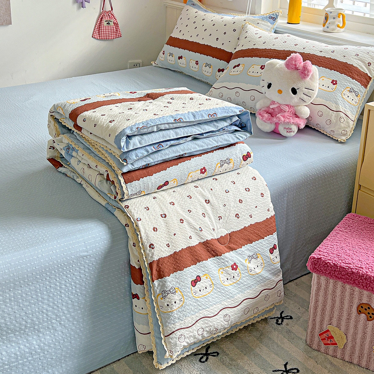 91家纺网 家纺一手货源 找家纺 恒尚居 2026新款A类泡芙纱贝壳边夏被四套件空调被三角针绣边夏被夏被四件套 【波点奶芙】小花边