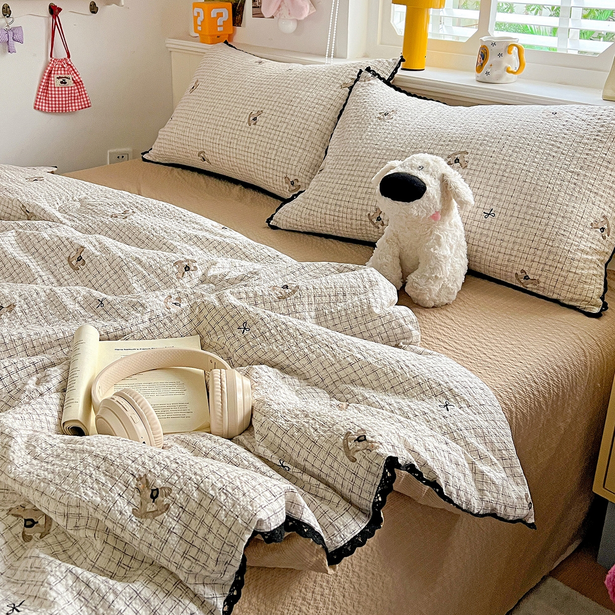 91家纺网 家纺一手货源 找家纺 恒尚居 2026新款A类泡芙纱贝壳边夏被四套件空调被三角针绣边夏被夏被四件套 【细格木马】小花边