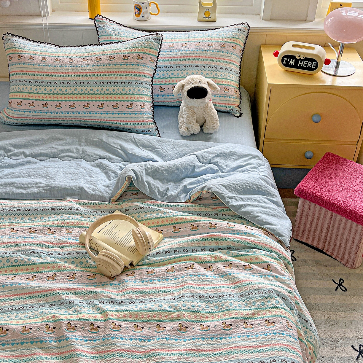 91家纺网 家纺一手货源 找家纺 恒尚居 2026新款A类泡芙纱贝壳边夏被四套件空调被三角针绣边夏被夏被四件套 【彩虹木马】小花边