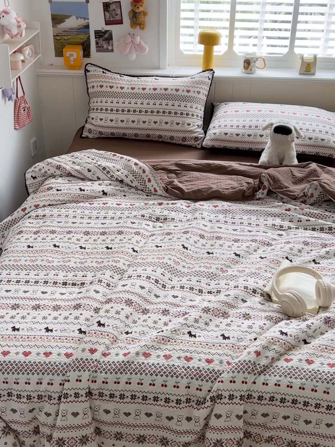 91家纺网 家纺一手货源 找家纺 恒尚居 2026新款A类泡芙纱贝壳边夏被四套件空调被三角针绣边夏被夏被四件套 【费尔岛小狗】小花边