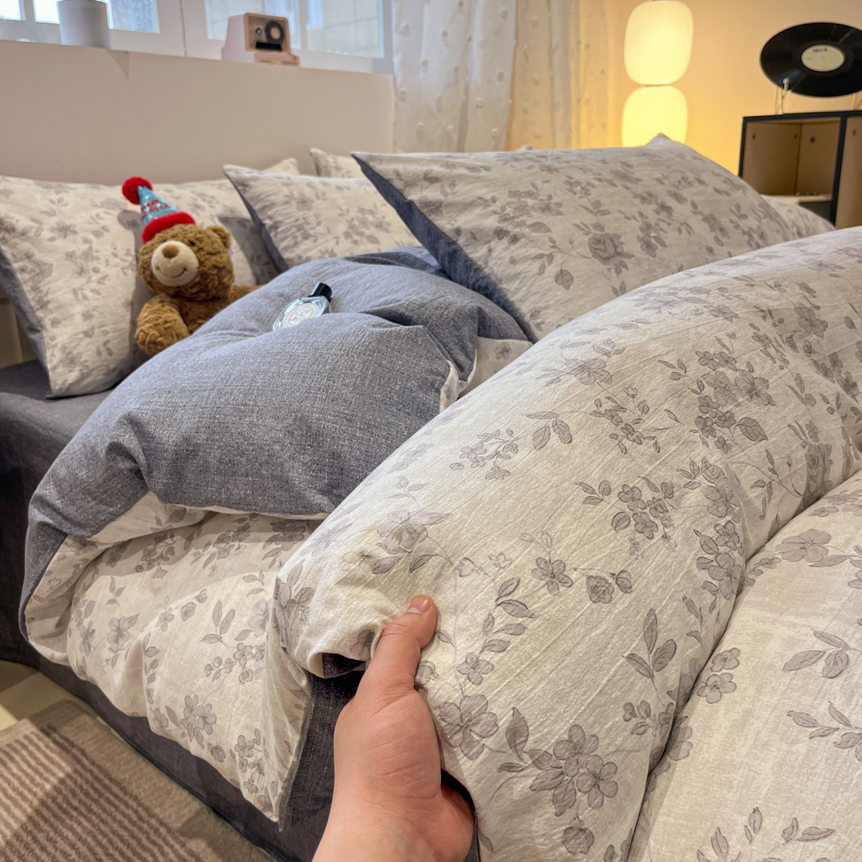 91家纺网 家纺一手货源 找家纺 蓝极人 2026新款原麻复古四件套 戴丽小姐-灰