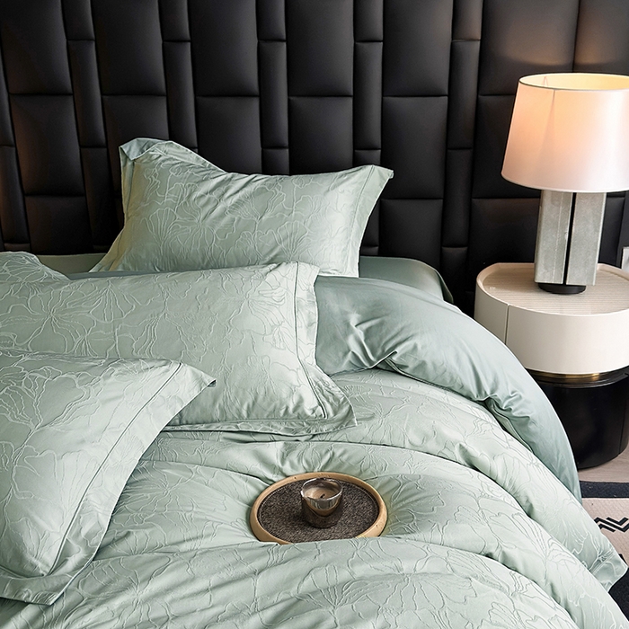 91家纺网 家纺一手货源 找家纺 宏羽纺家纺 2026新款100S长绒棉浮雕提花居家四件套 山间雾-喜绿