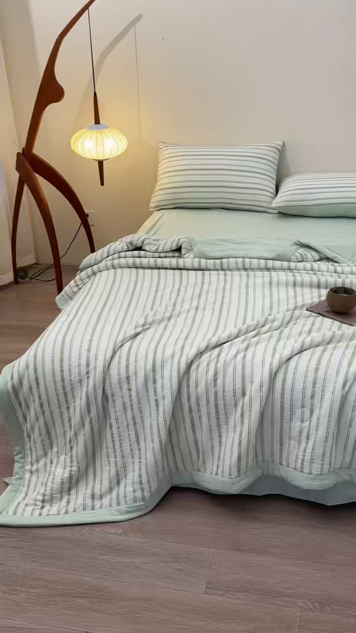 91家纺网 家纺一手货源 找家纺 江暮云家纺 2026新款色织提花新疆棉花夏被空调被 织韵-绿