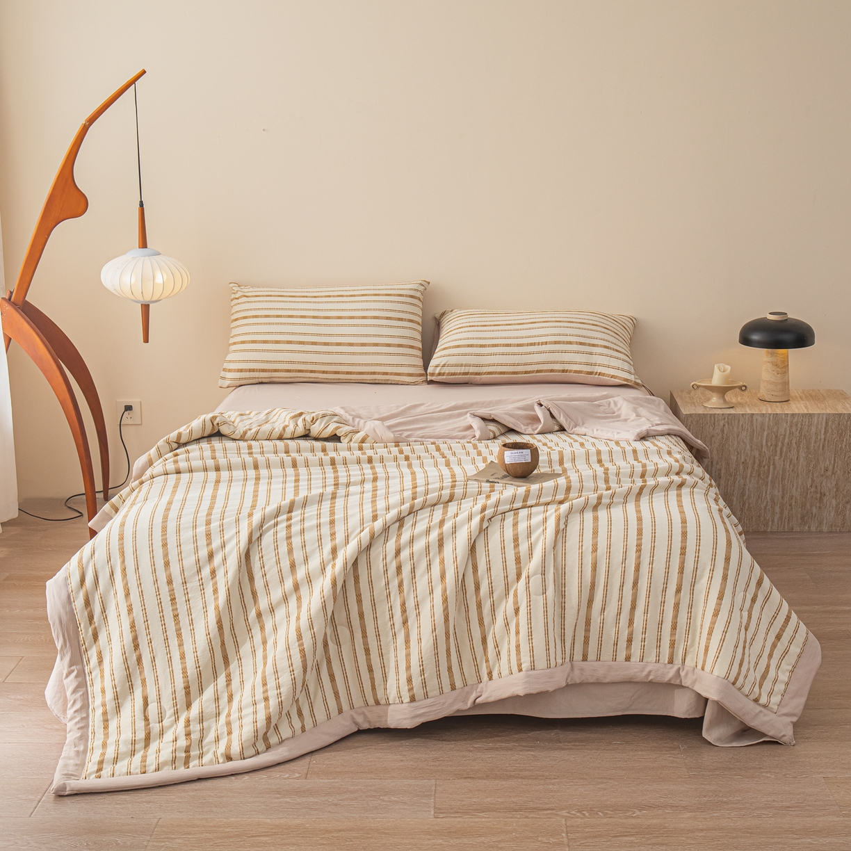 91家纺网 家纺一手货源 找家纺 江暮云家纺 2026新款色织提花新疆棉花夏被空调被 织韵-咖