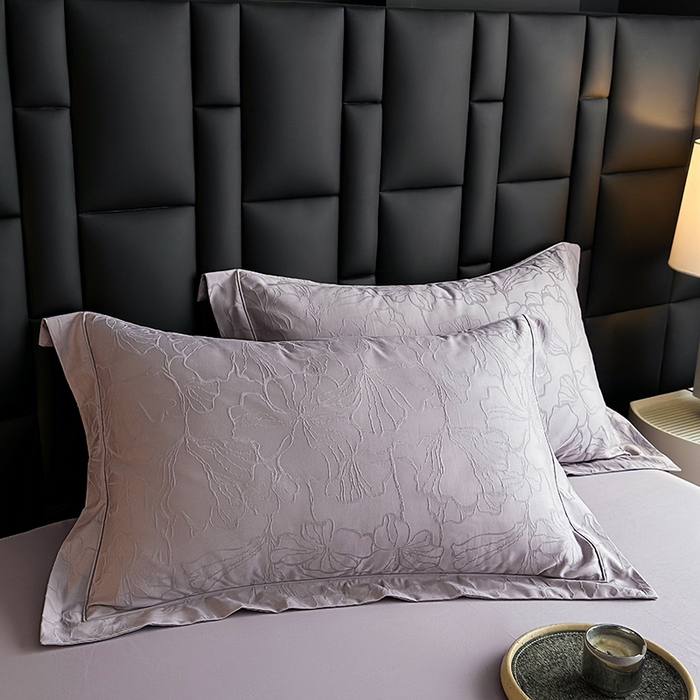 91家纺网 家纺一手货源 找家纺 宏羽纺家纺 2026新款100S长绒棉浮雕提花居家四件套 山间雾-香芋紫